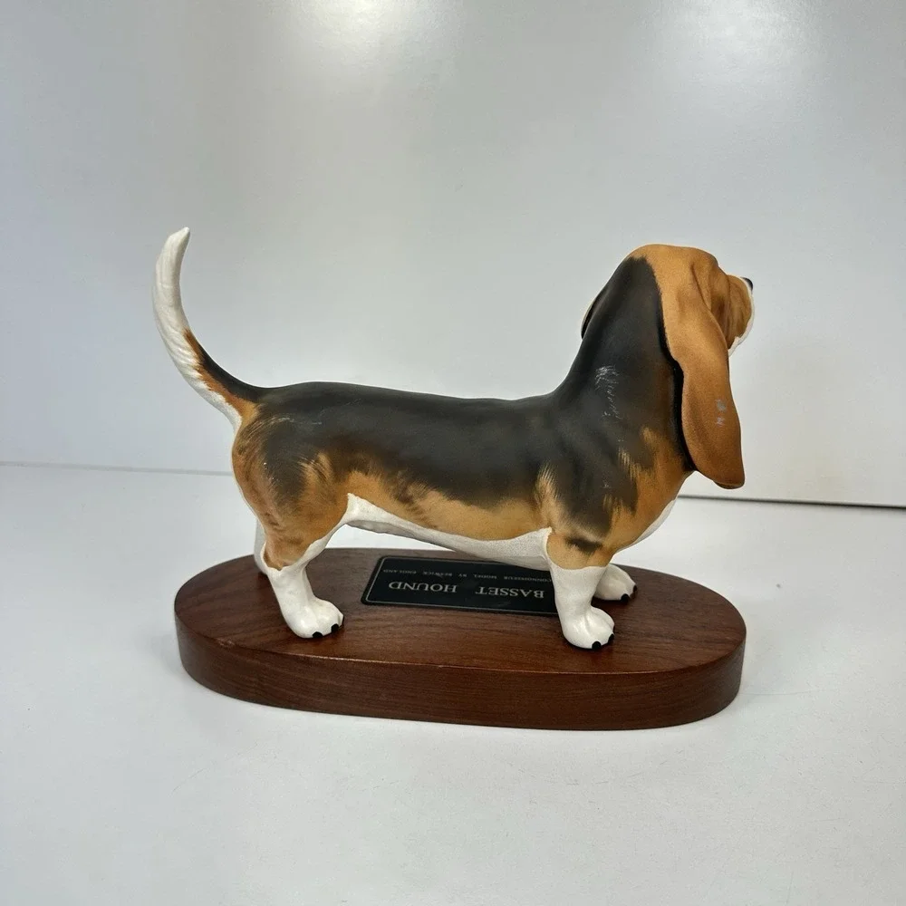 Beswick Basset Hound Connoisseur Model Dog Beswick England Figurine Mounted